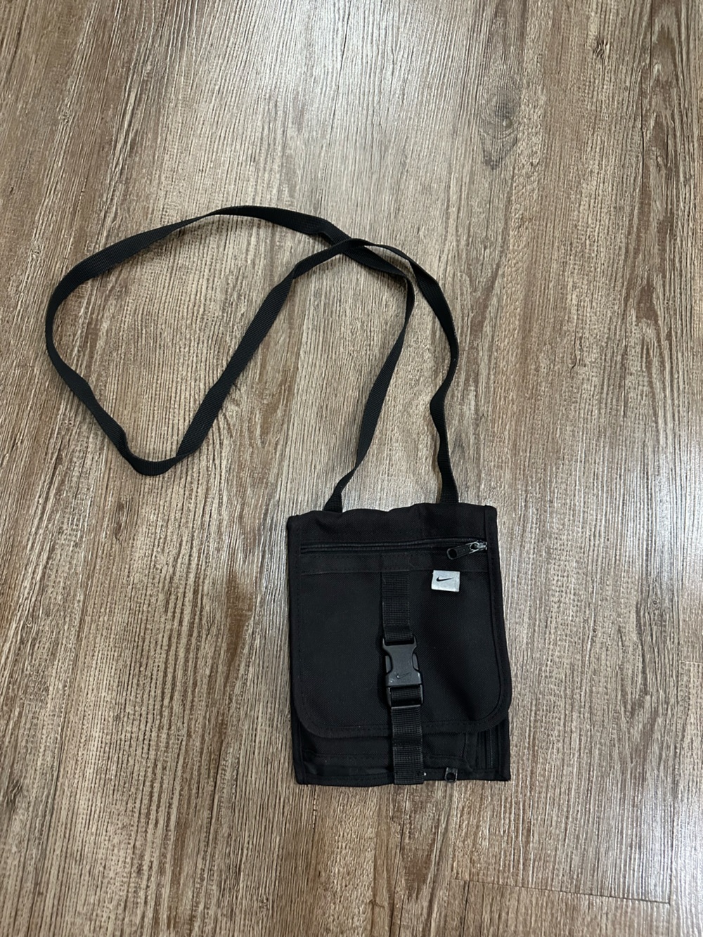 Vintage Nike Black Compact Crossbody Pouch with Strap